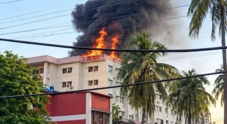 ময়মনসিংহ মেডিকেলে আগুন, কারণ ও গাফিলতি খতিয়ে দেখতে তদন্ত কমিটি